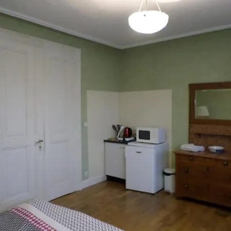 Individuelle A Lit Double Dans Maison De Maitre De 1904 게스트하우스 *